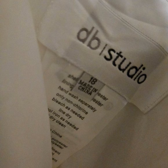 Size 18 Davids Bridal Wedding dress - Picture 5 of 15